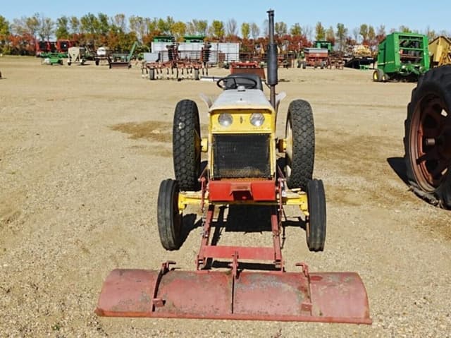 Image of International Harvester Cub 154 Lo-Boy equipment image 3