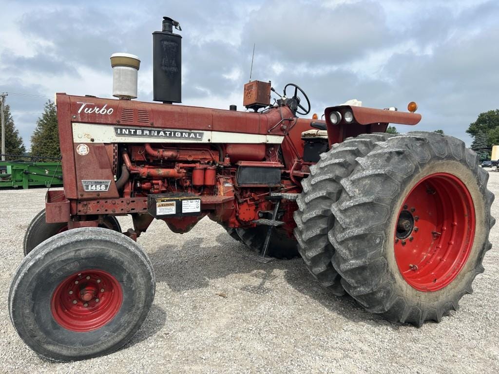 Main image International Harvester 1456
