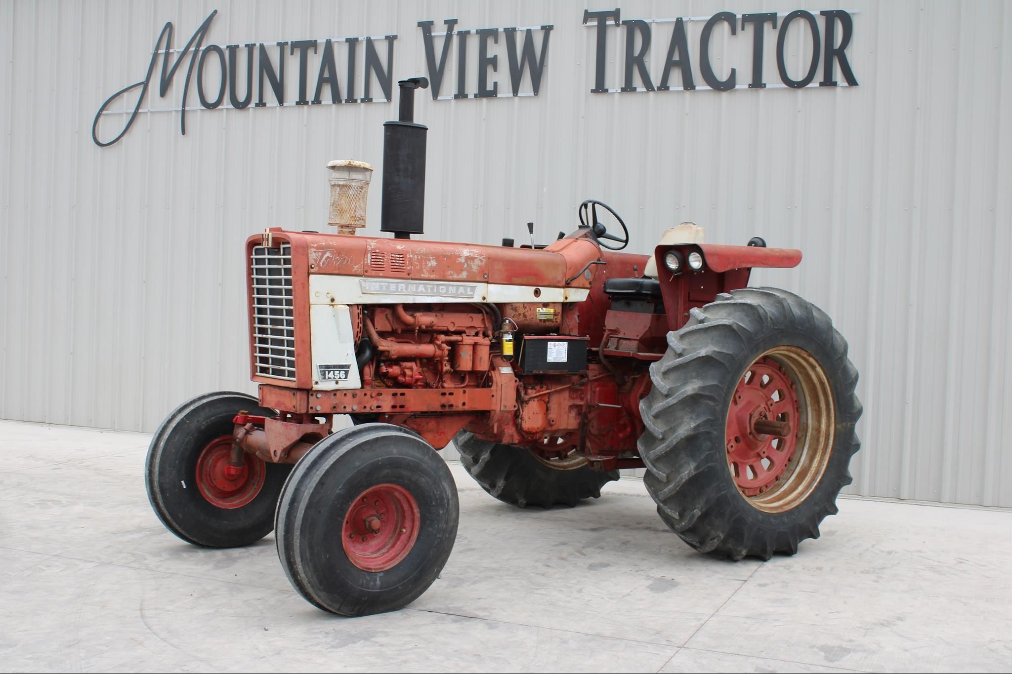 Main image International Harvester 1456