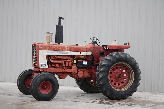 Image of International Harvester 1456 equipment image 1