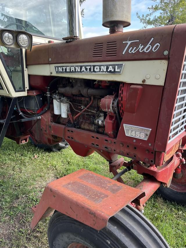 Image of International Harvester 1456 equipment image 2