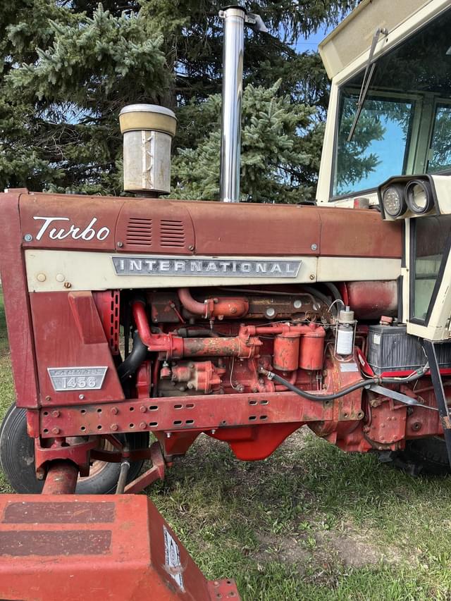 Image of International Harvester 1456 equipment image 1