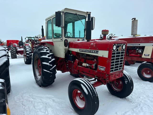 Image of International Harvester 756 equipment image 1