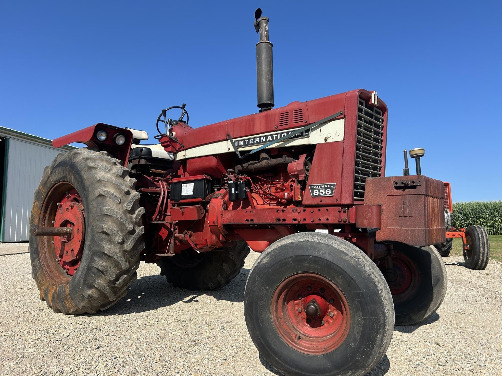 1970 International Harvester 856 Equipment Image0