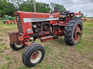 1970 International Harvester 826 Equipment Image0