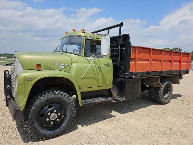 Image of International Loadstar 1600 equipment image 1