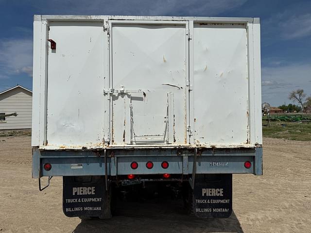 Image of International Loadstar 1800 equipment image 3