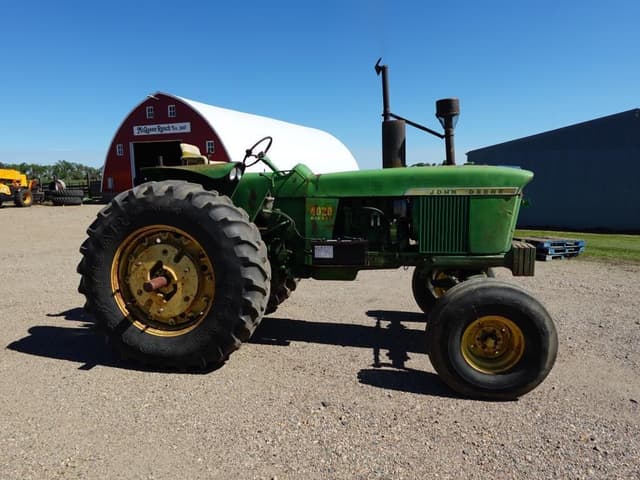 Image of John Deere 4020 equipment image 2