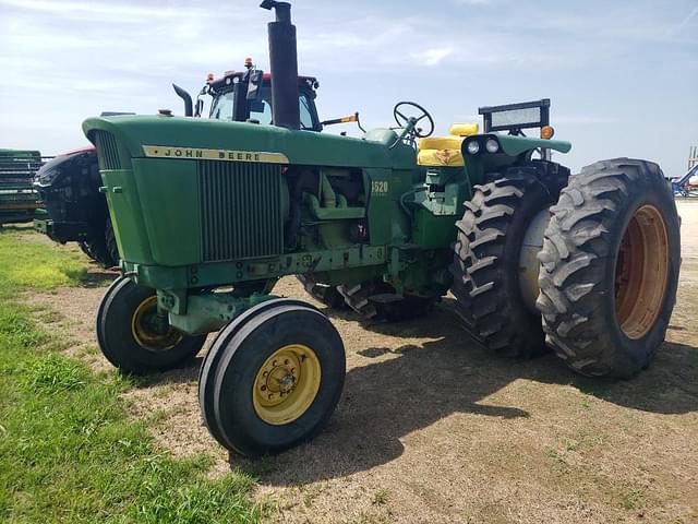 Image of John Deere 4520 equipment image 1
