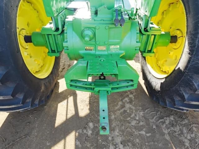 Image of John Deere 5020 equipment image 4