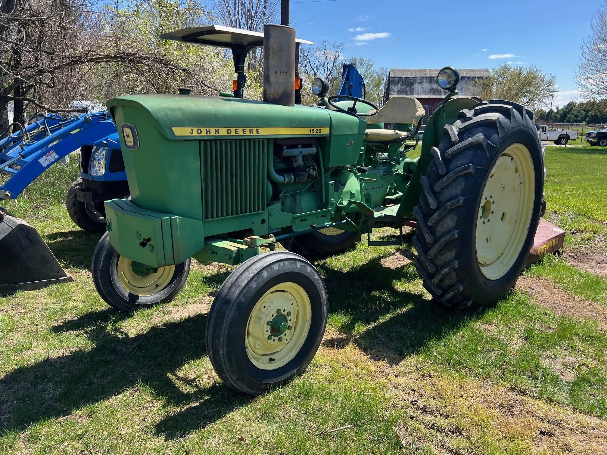 1970 John Deere 1520 Equipment Image0
