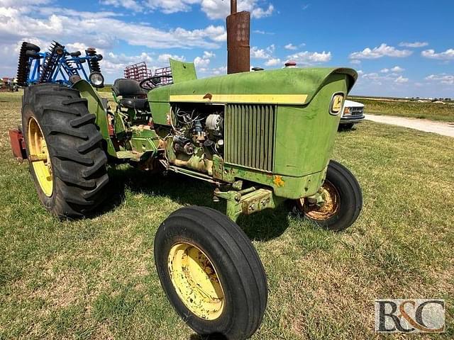 Image of John Deere 2020 equipment image 1