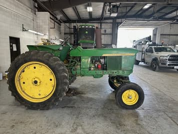 Main image John Deere 2520