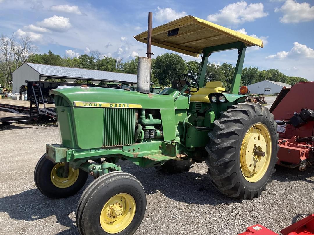 Image of John Deere 3020 Primary image