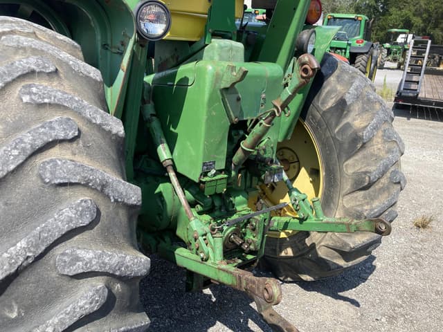 Image of John Deere 3020 equipment image 3