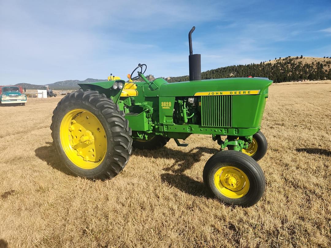 Image of John Deere 3020 Primary image