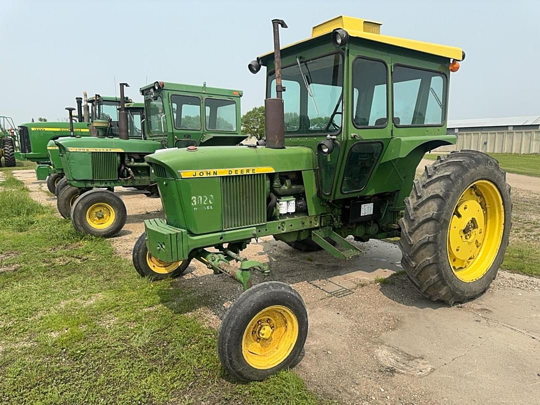 Image of John Deere 3020 Primary image
