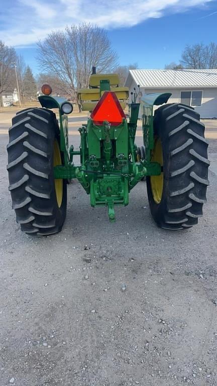 Image of John Deere 3020 equipment image 3