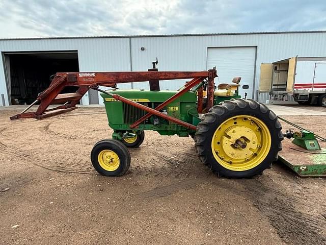 Image of John Deere 3020 equipment image 1