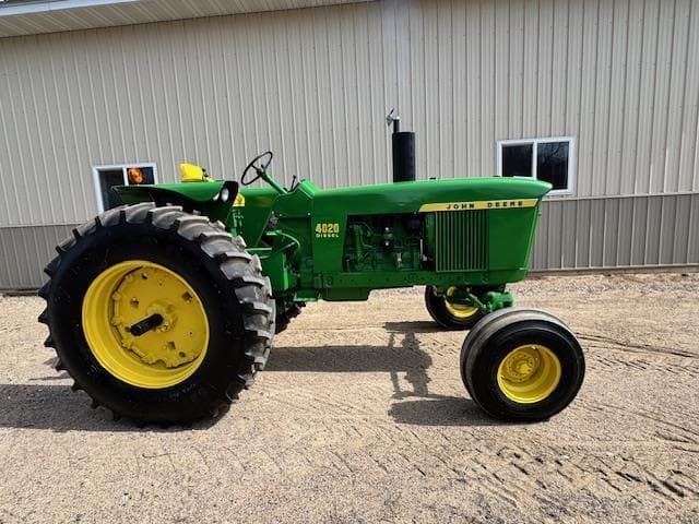 Image of John Deere 4020 equipment image 1
