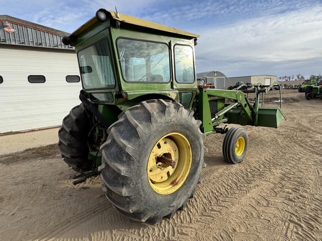 Image of John Deere 4020 equipment image 4