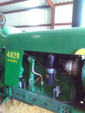 Image of John Deere 4020 equipment image 2