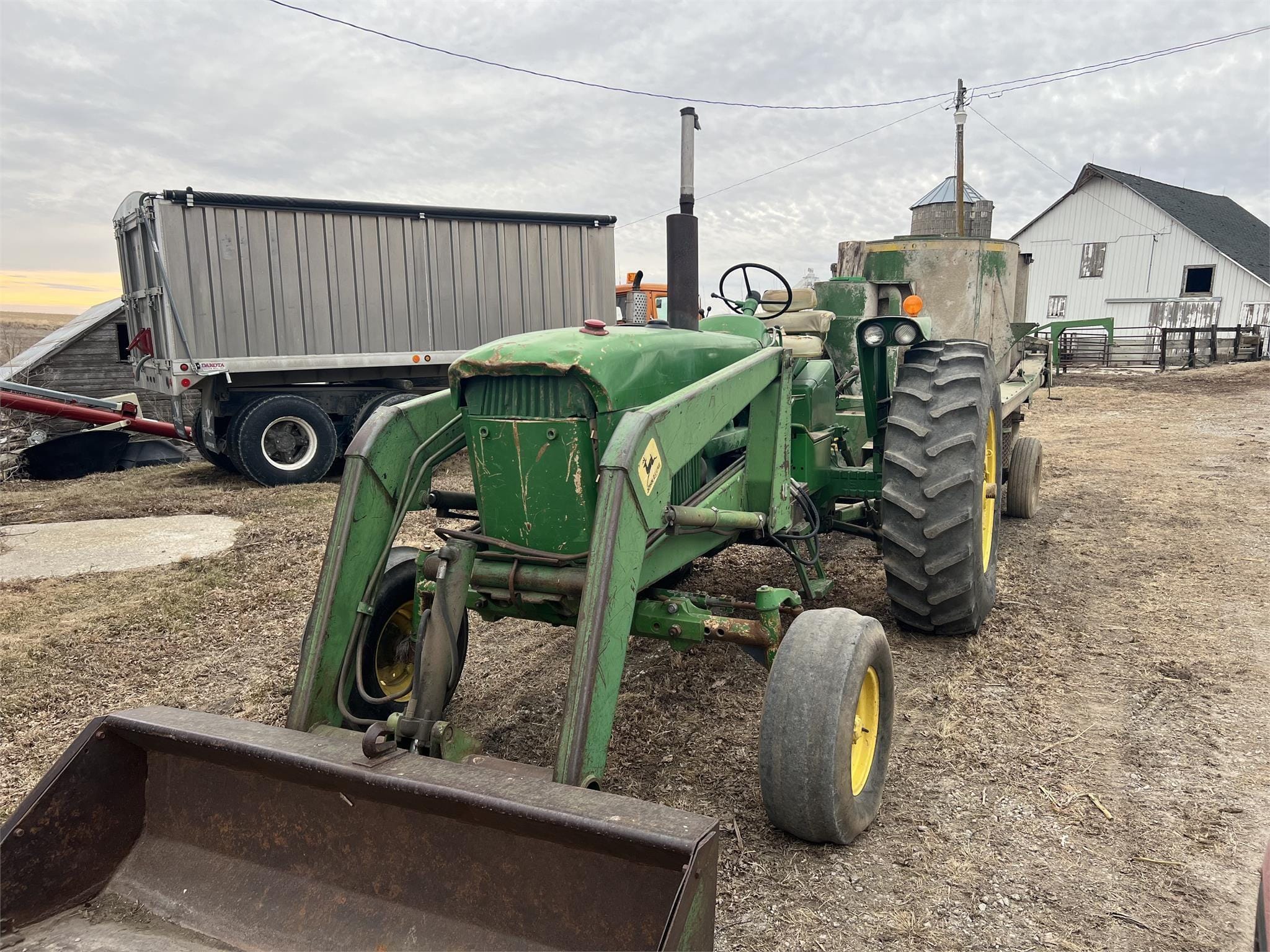 Main image John Deere 4020