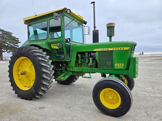 Image of John Deere 4020 equipment image 4