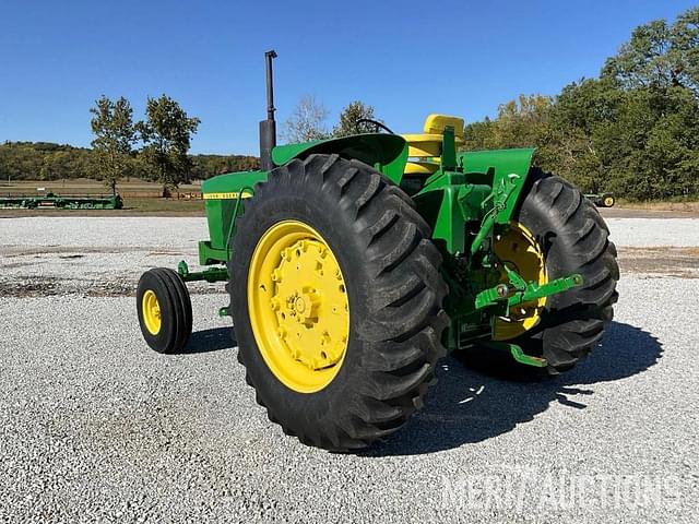 Image of John Deere 4020 equipment image 2