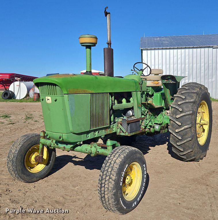 Image of John Deere 4020 Primary image