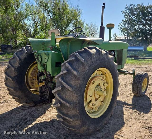 Image of John Deere 4020 equipment image 4