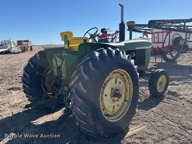 Image of John Deere 4020 equipment image 4