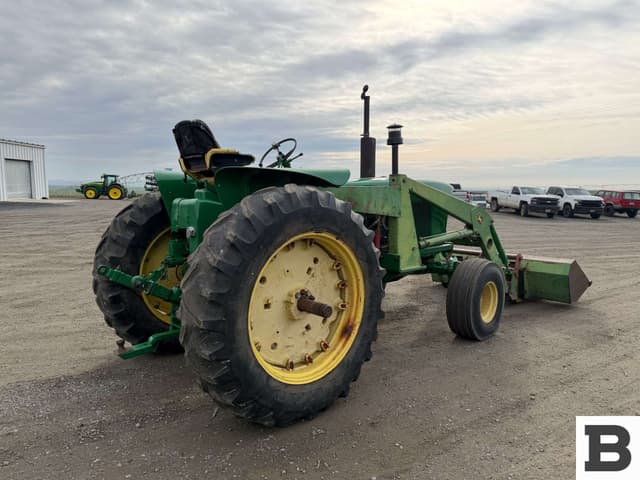Image of John Deere 4020 equipment image 4