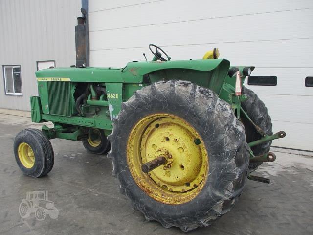 Image of John Deere 4520 equipment image 4