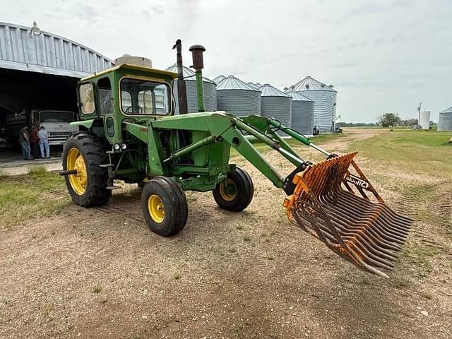 Image of John Deere 4520 equipment image 3