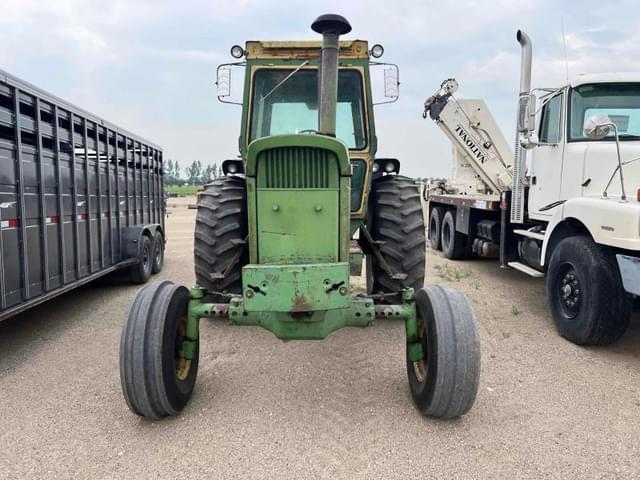 Image of John Deere 4520 equipment image 2