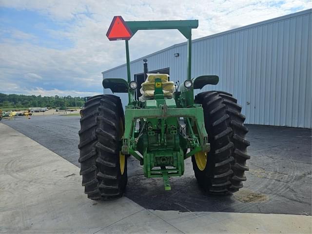 Image of John Deere 4520 equipment image 3