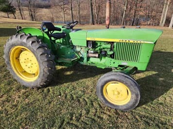 Main image John Deere 820