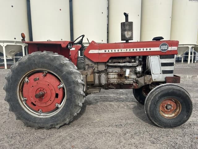 Image of Massey Ferguson 1100 equipment image 3