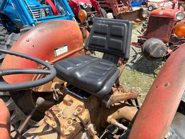 Image of Massey Ferguson 135 equipment image 4