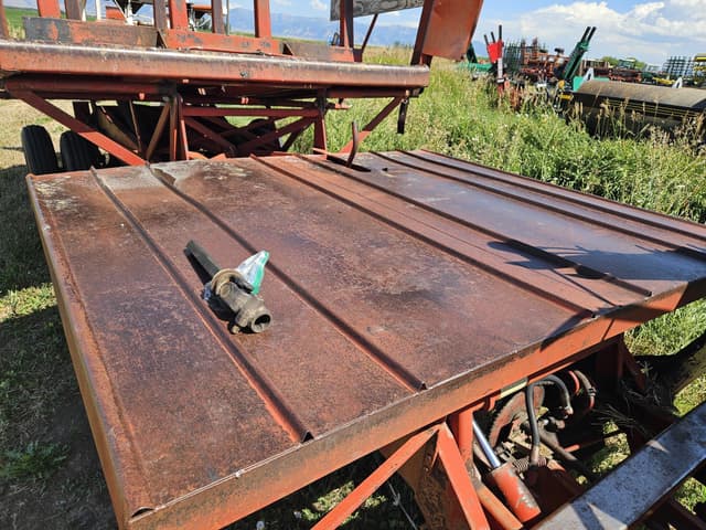 Image of New Holland 1030 equipment image 1