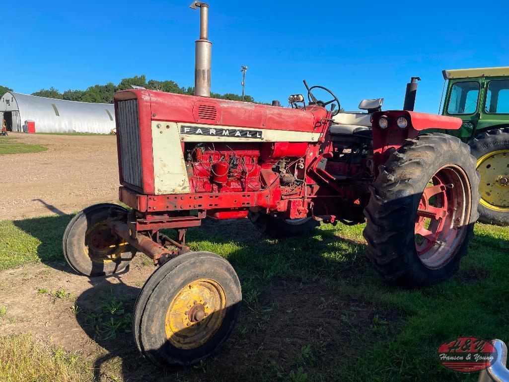 Image of Farmall 656 Primary image