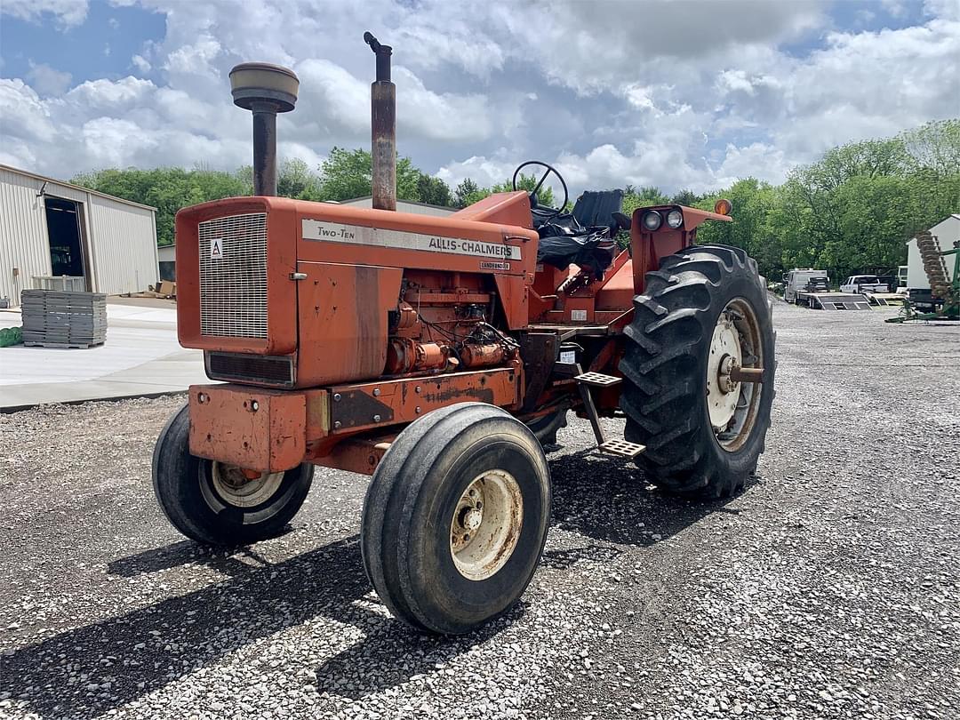 Image of Allis Chalmers 210 Primary image