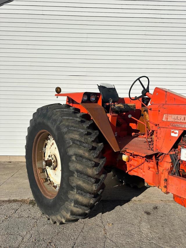 Image of Allis Chalmers 210 equipment image 2