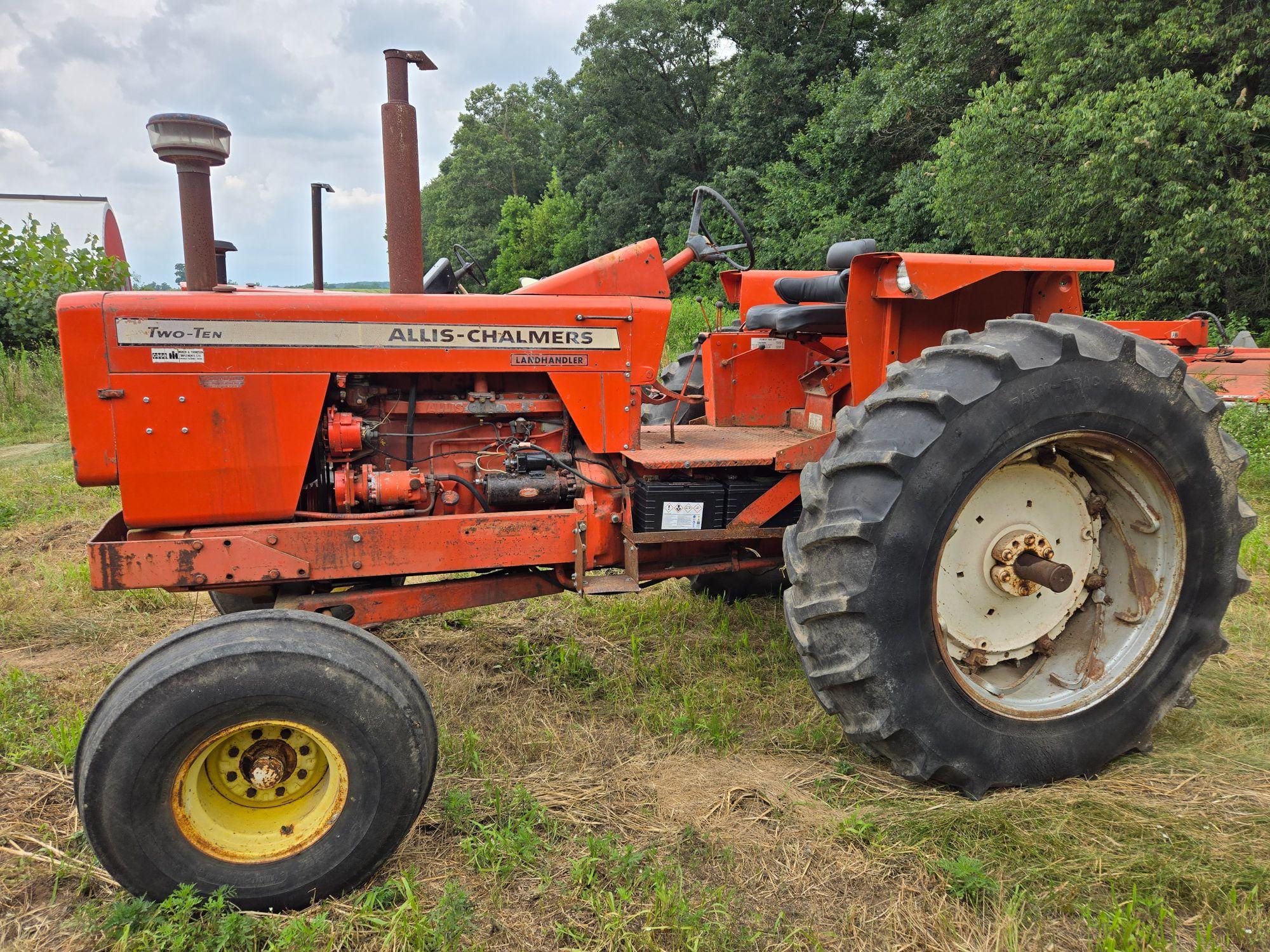 Main image Allis Chalmers 210