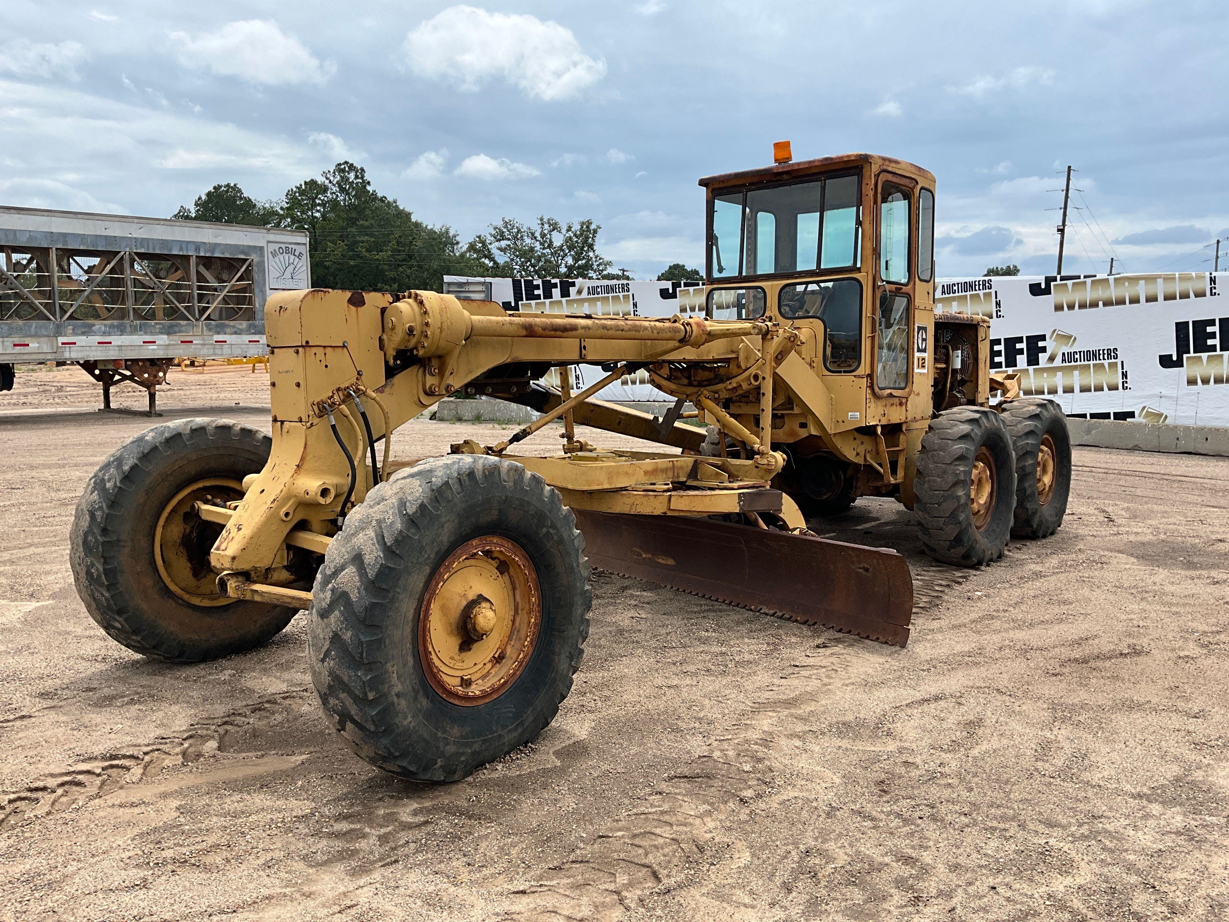 Main image Caterpillar 12F