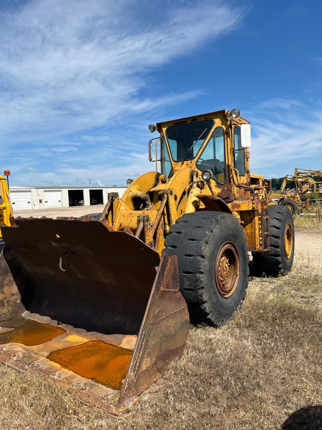 Image of Caterpillar 966C equipment image 1