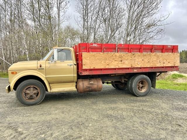 Image of Chevrolet C50 equipment image 2