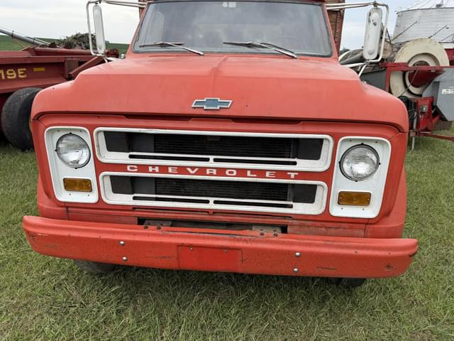 Image of Chevrolet C50 equipment image 1