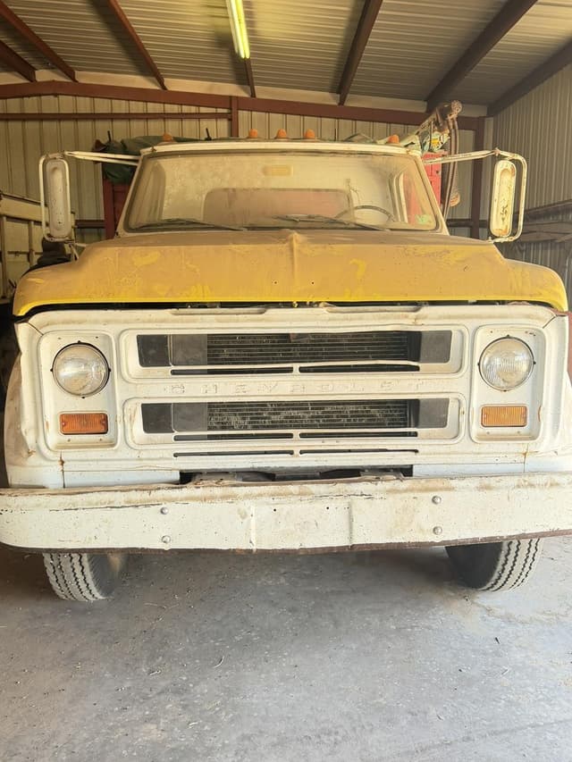 Image of Chevrolet C50 equipment image 3